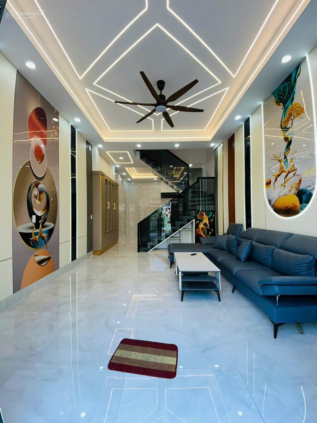 Bán nhà 3 tầng hẻm 6m thông thoáng đường số 11, Bình Hưng Hòa, Bình Tân