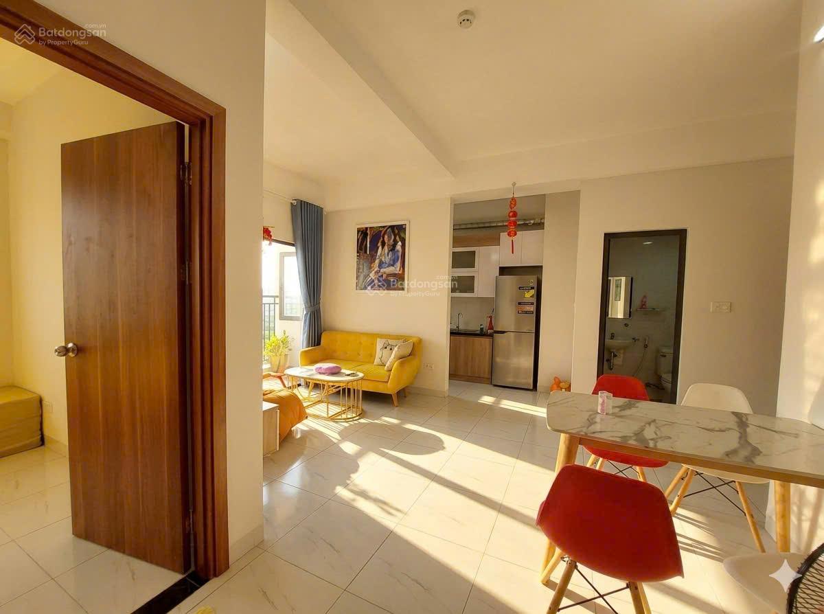 Cho thuê chung cư SSH08 Hà Quang 1 - có ban công