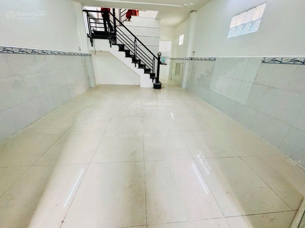 BÁN NHÀ MẶT TIỀN SÁT CHỢ PHẠM THỂ HIỂN - Q.8 - 72m,2- NHỈNH 9 TỶ.