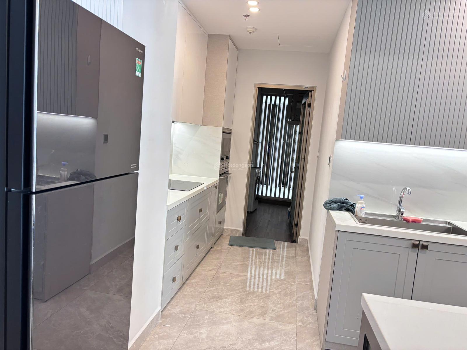 Cho thuê căn hộ Midtown 2 phòng ngủ - view biệt thự. Liên hệ em Loan 0907 904 *** (zalo, viber) Cho thuê căn hộ Midtown 2 phòng ngủ - view biệt thự. Liên hệ em Loan 0907 904 *** (zalo, viber)