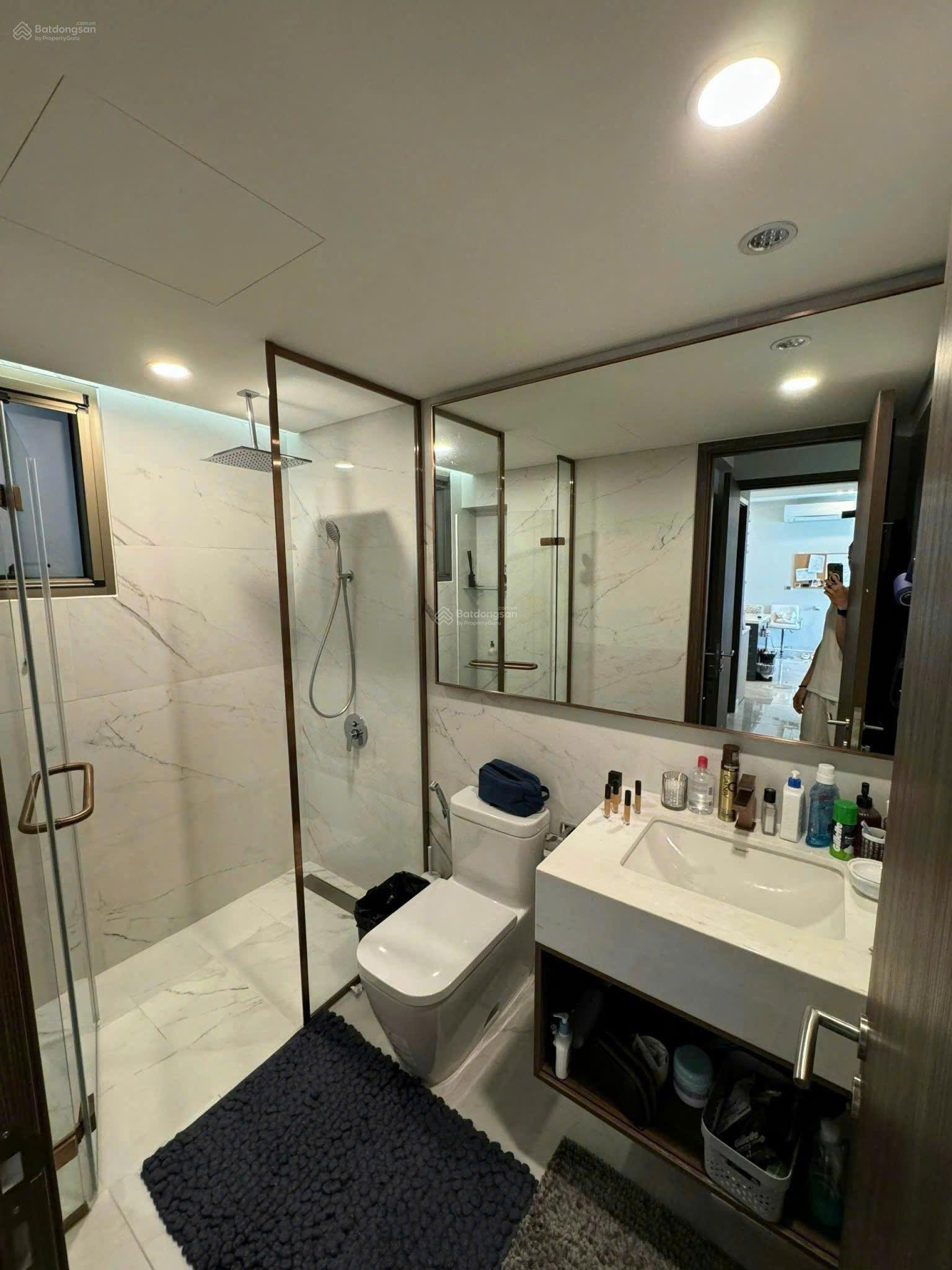 Cho thuê căn hộ Midtown 2 phòng ngủ - view biệt thự. Liên hệ em Loan 0907 904 *** (zalo, viber) Cho thuê căn hộ Midtown 2 phòng ngủ - view biệt thự. Liên hệ em Loan 0907 904 *** (zalo, viber)