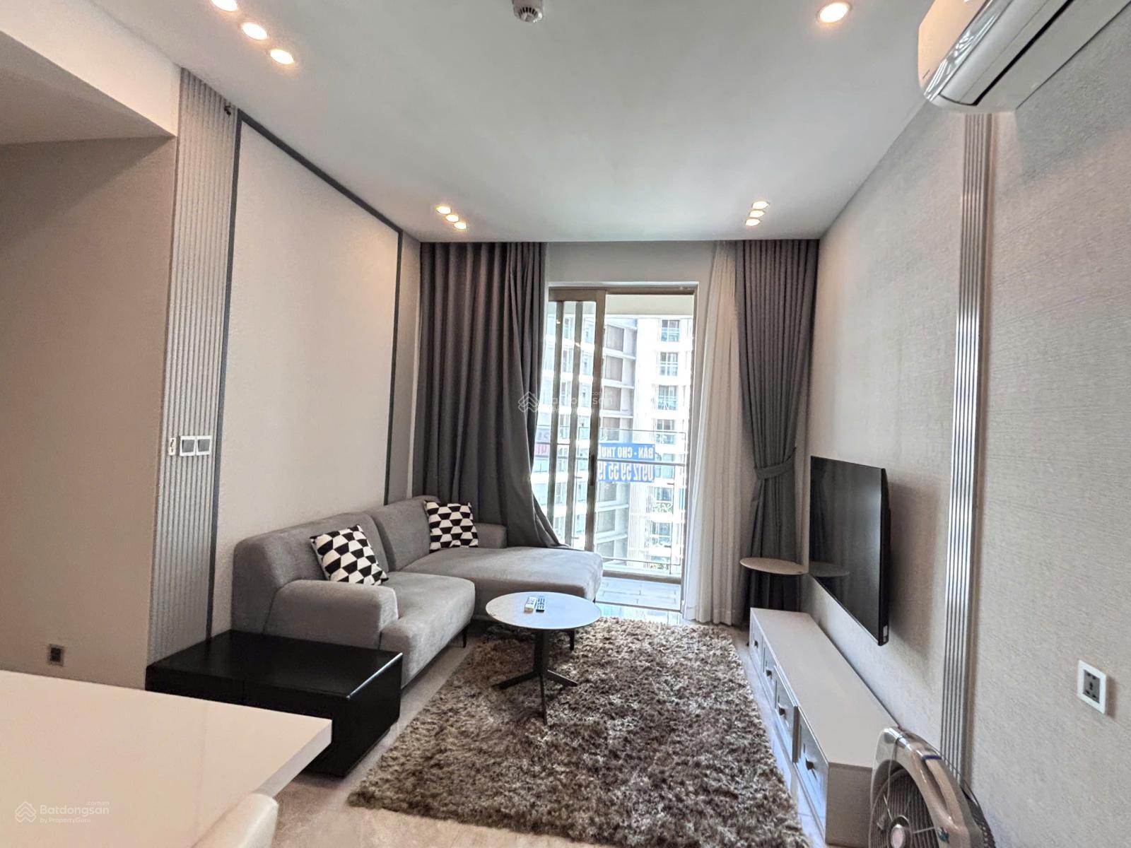 Cho thuê căn hộ Midtown 2 phòng ngủ - view biệt thự. Liên hệ em Loan 0907 904 *** (zalo, viber)