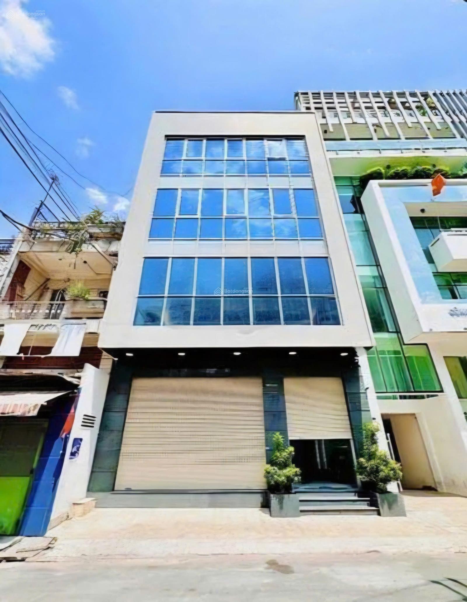 Bán nhà góc 2 MT Ngô Gia Tự - DT: 8 x 27m - CN: 185m2 - 5 tầng - HĐT: 140 triệu/tháng - giá: 45 tỷ