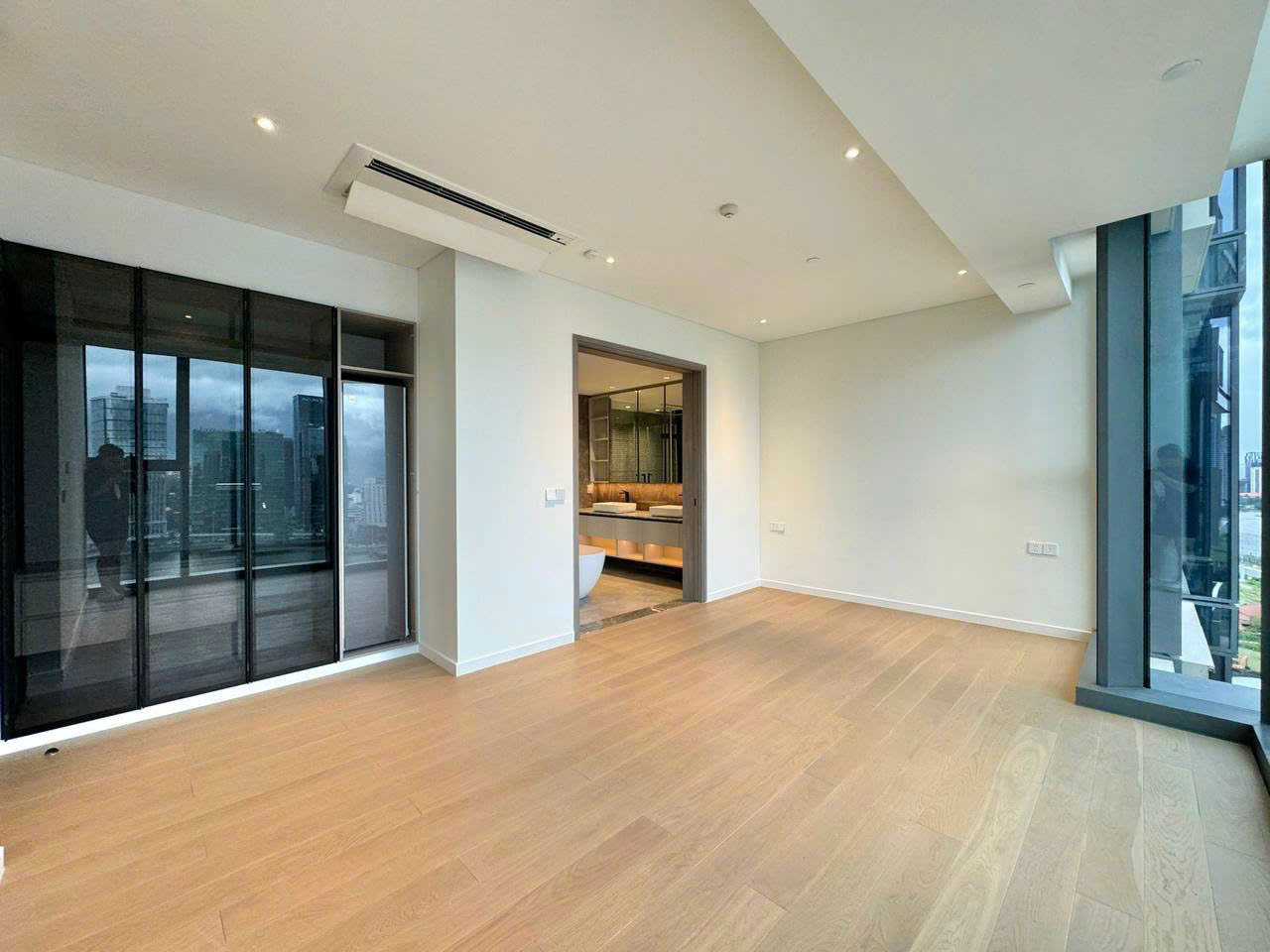 The Opera: Bán căn 4PN duy nhất giá dưới 100 tỷ The Opera: Bán căn 4PN duy nhất giá dưới 100 tỷ