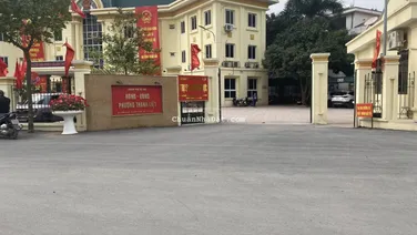 Chủ cần bán gấp biệt thự Nguyễn Xiển 218m2, 4 tầng, mt9.5m, kinh doanh, view chung cư, giá đt