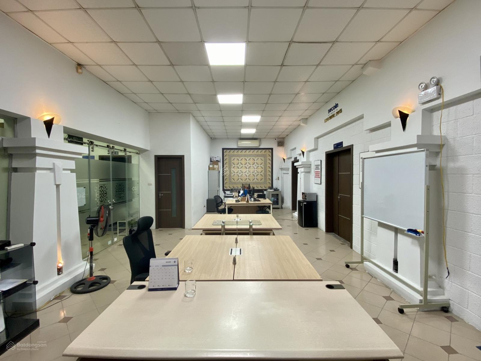 Chính chủ cho thuê văn phòng mặt đường Thái Thịnh, giá chỉ 8tr, liên hệ ngay Chính chủ cho thuê văn phòng mặt đường Thái Thịnh, giá chỉ 8tr, liên hệ ngay