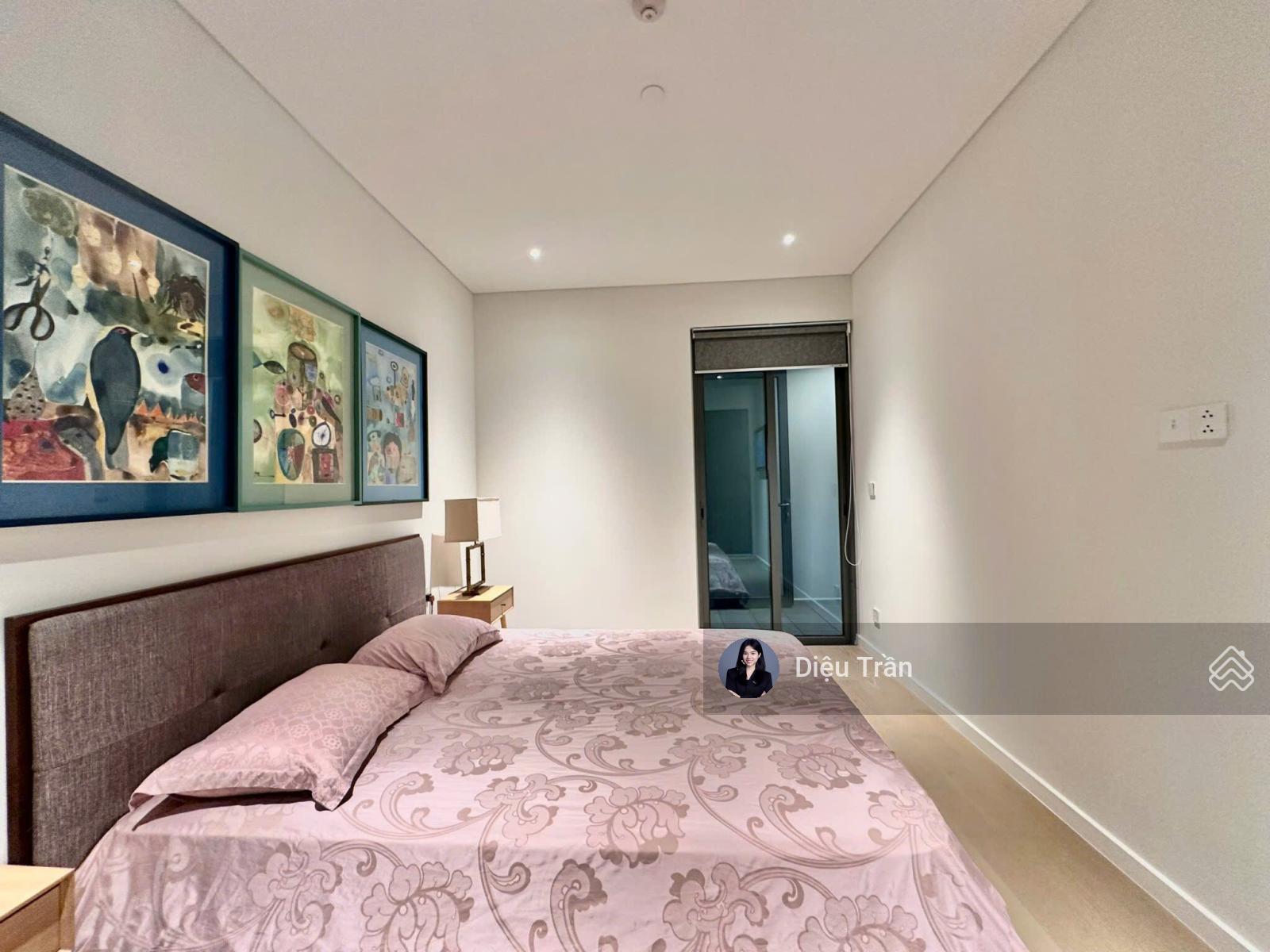 The Opera: Cho thuê căn hộ 3PN diện tích lớn, nội thất chỉnh chu giá 110Tr/tháng.