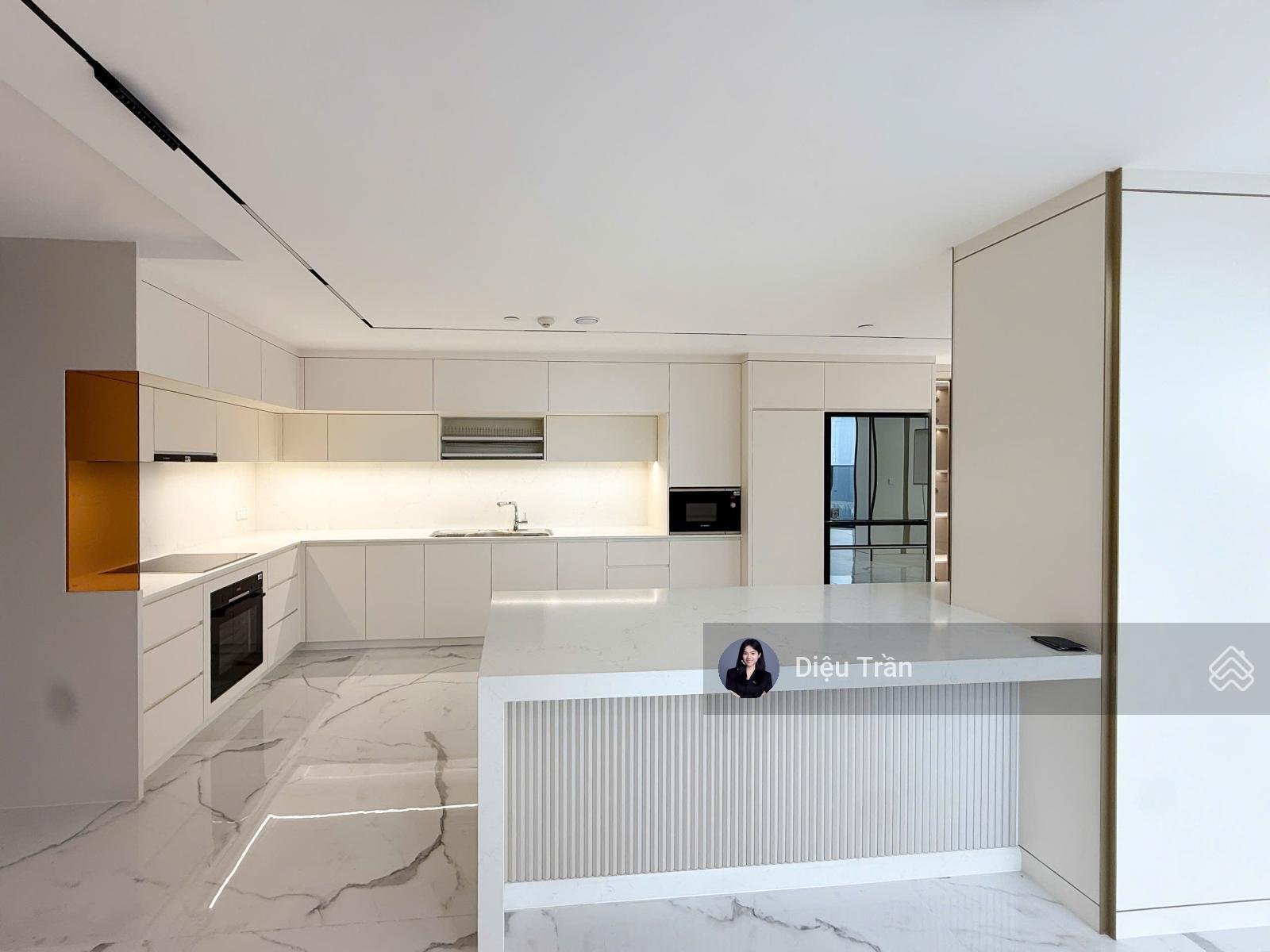 The Opera: Cho thuê Loft view đỉnh bao trọn Sài Gòn 200Tr/tháng. The Opera: Cho thuê Loft view đỉnh bao trọn Sài Gòn 200Tr/tháng.