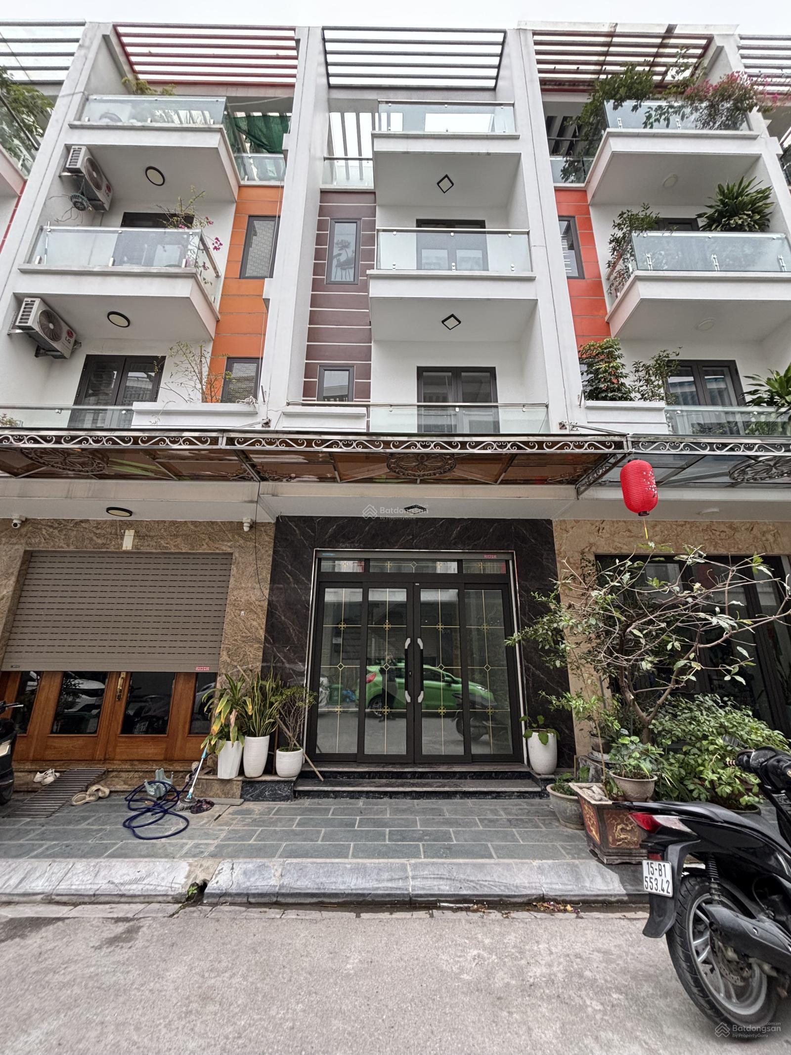 4 tầng đẹp đường 3 ô tô- Hùng Vương- Hồng Bàng