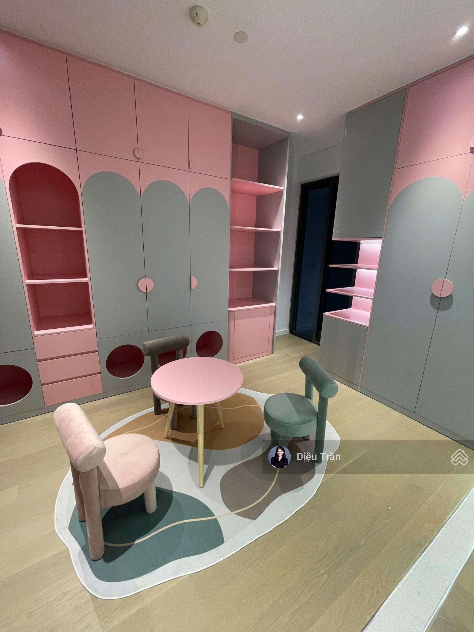 The Opera: Cho thuê căn hộ 3PN diện tích lớn 157m2 chỉ 100Tr/tháng.