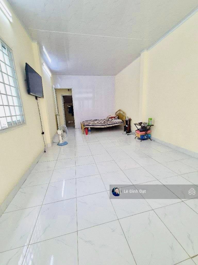 SIÊU HIẾM, TÂN BÌNH - phường 2 cũ, gần 100m2, ngang 7m, xe hơi đỗ cửa, giá cực hấp dẫn.