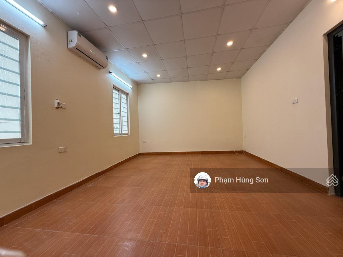 Nhà mặt ngõ thông kd- vị trí cực đẹp- rộng thoáng sáng nhiều cửa sổ - khe thoáng