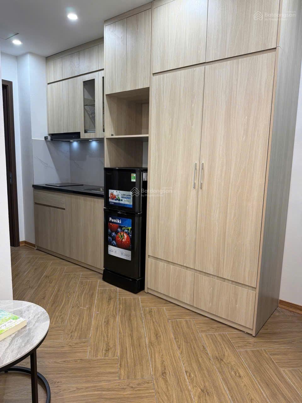 Studio mới 100% Chùa Láng rộng rãi , ban công , gần chợ dân sinh full nội thất sịn Studio mới 100% Chùa Láng rộng rãi , ban công , gần chợ dân sinh full nội thất sịn