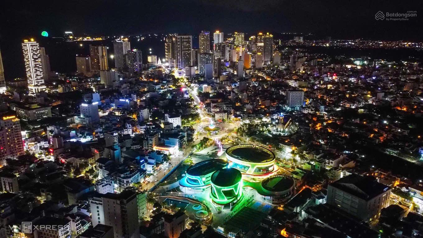 Bán nhà đẹp 5 tầng mặt tiền TTTP Nha Trang