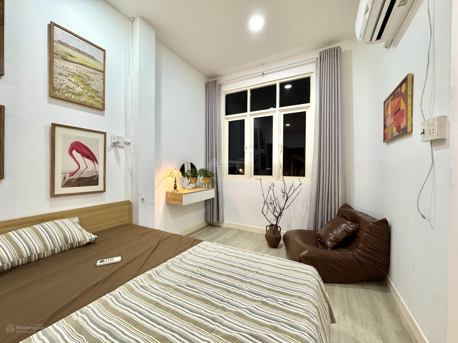 Cho thuê căn hộ dài hạn cực xinh ngay cầu Nguyễn Văn Cừ quận 1