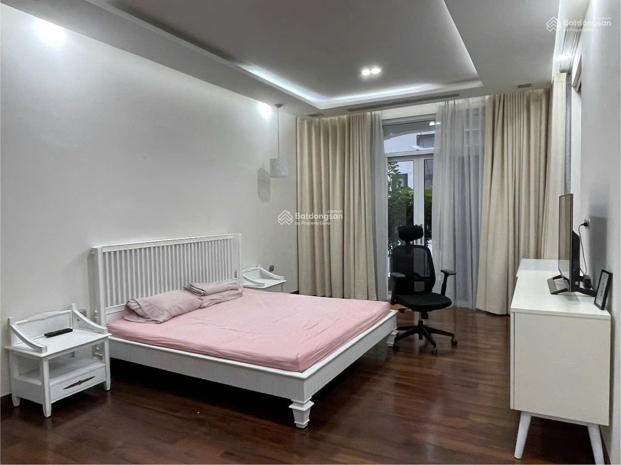 EM BÁN BIỆT THỰ MỸ GIA 2 PHÚ MỸ HƯNG QUẬN 7 HỒ CHÍ MINH