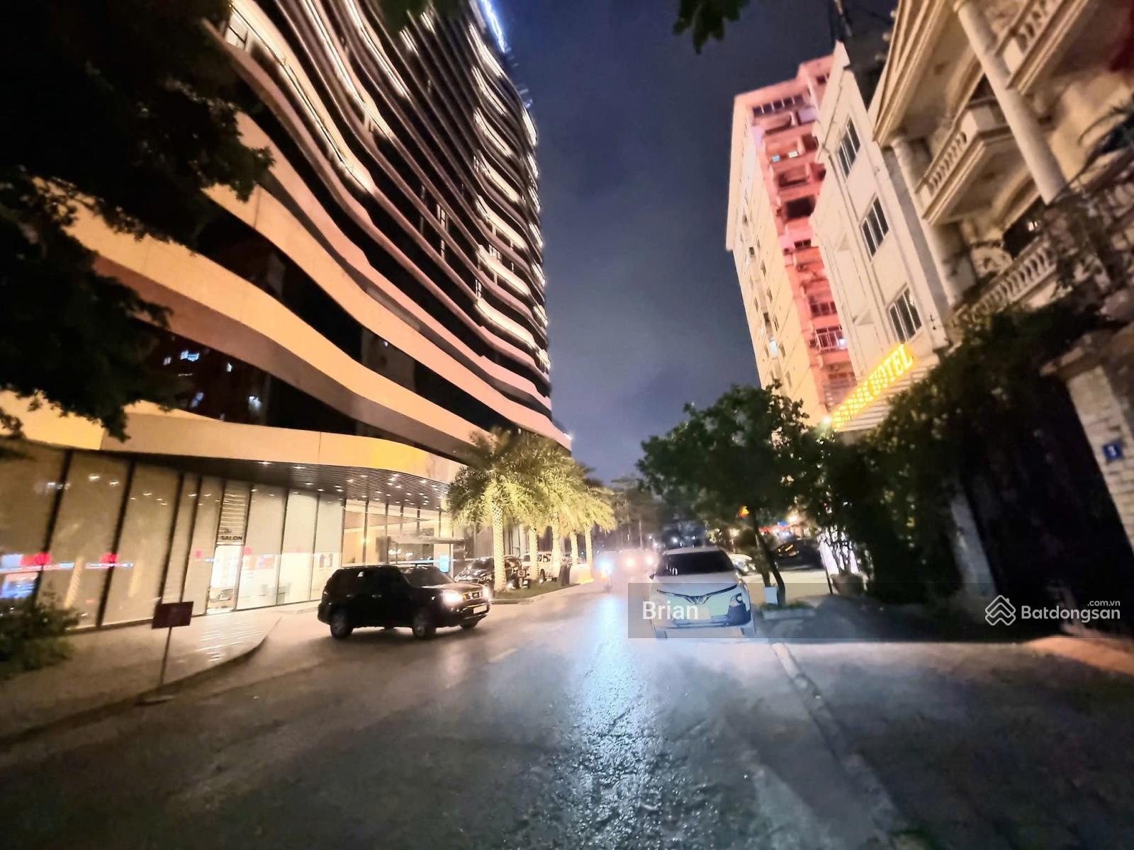 Bán nhà mặt phố Lộc, DT 126m2, MT 8.4m, kinh doanh sầm uất, cạnh khách sạn Hàn Quốc