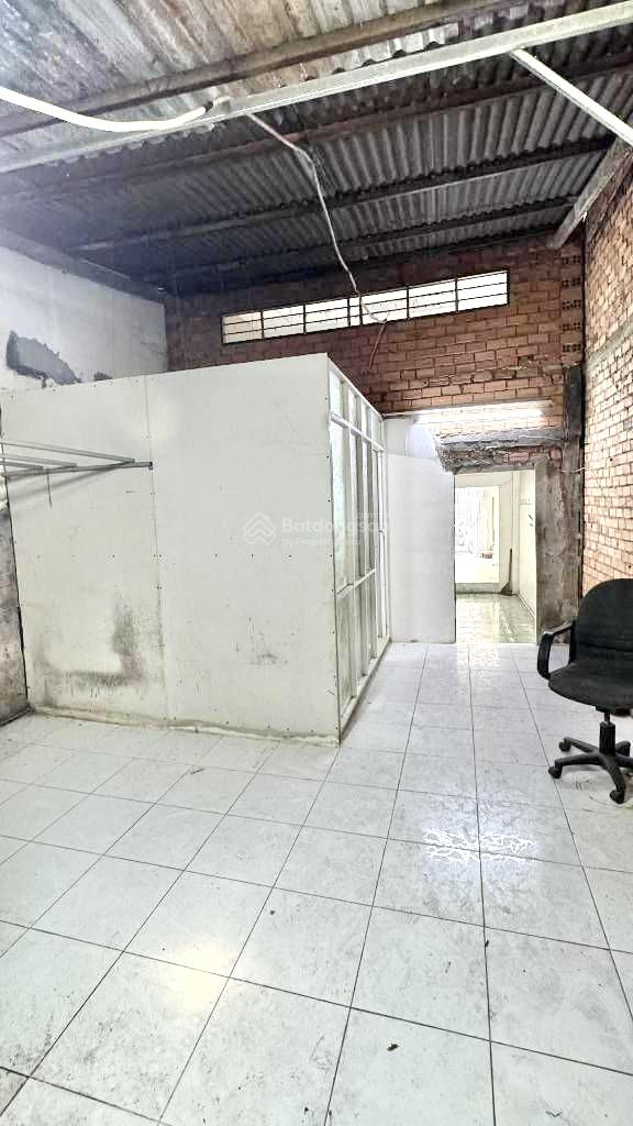 NHÀ CŨ TIỆN XÂY MỚI - GẦN ĐƯỜNG SỐ 7 - TÊN LỬA - BẾN XE MIỀN TÂY - 4.3 x 18M - HẺM XE TẢI 5M THÔNG NHÀ CŨ TIỆN XÂY MỚI - GẦN ĐƯỜNG SỐ 7 - TÊN LỬA - BẾN XE MIỀN TÂY - 4.3 x 18M - HẺM XE TẢI 5M THÔNG