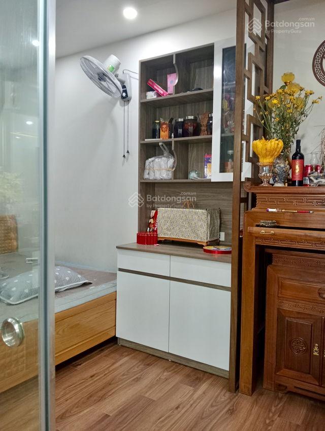 Chính chủ cần bán nhanh căn 2 phòng ngủ, 69m2 giá 5.2 tỷ full nội thất đẹp ở ngay, rẻ nhất khu vực