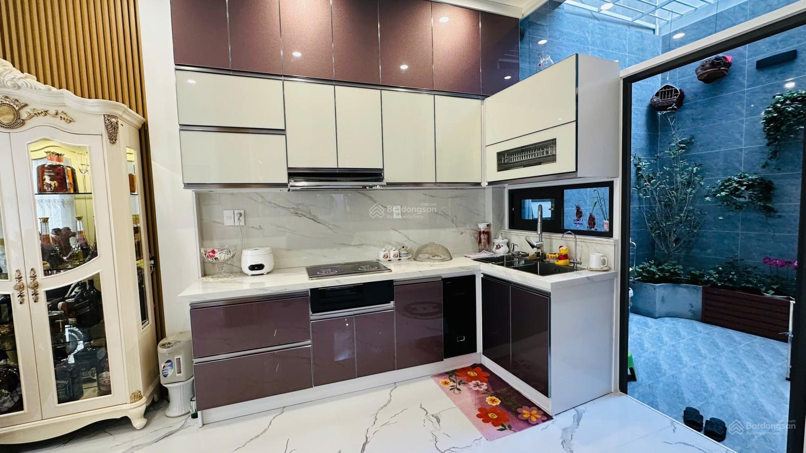 Nhà 4 tầng nội thất cực đẹp, mặt tiền gần 6m khu phân lô Thế Lữ - Hạ Lý