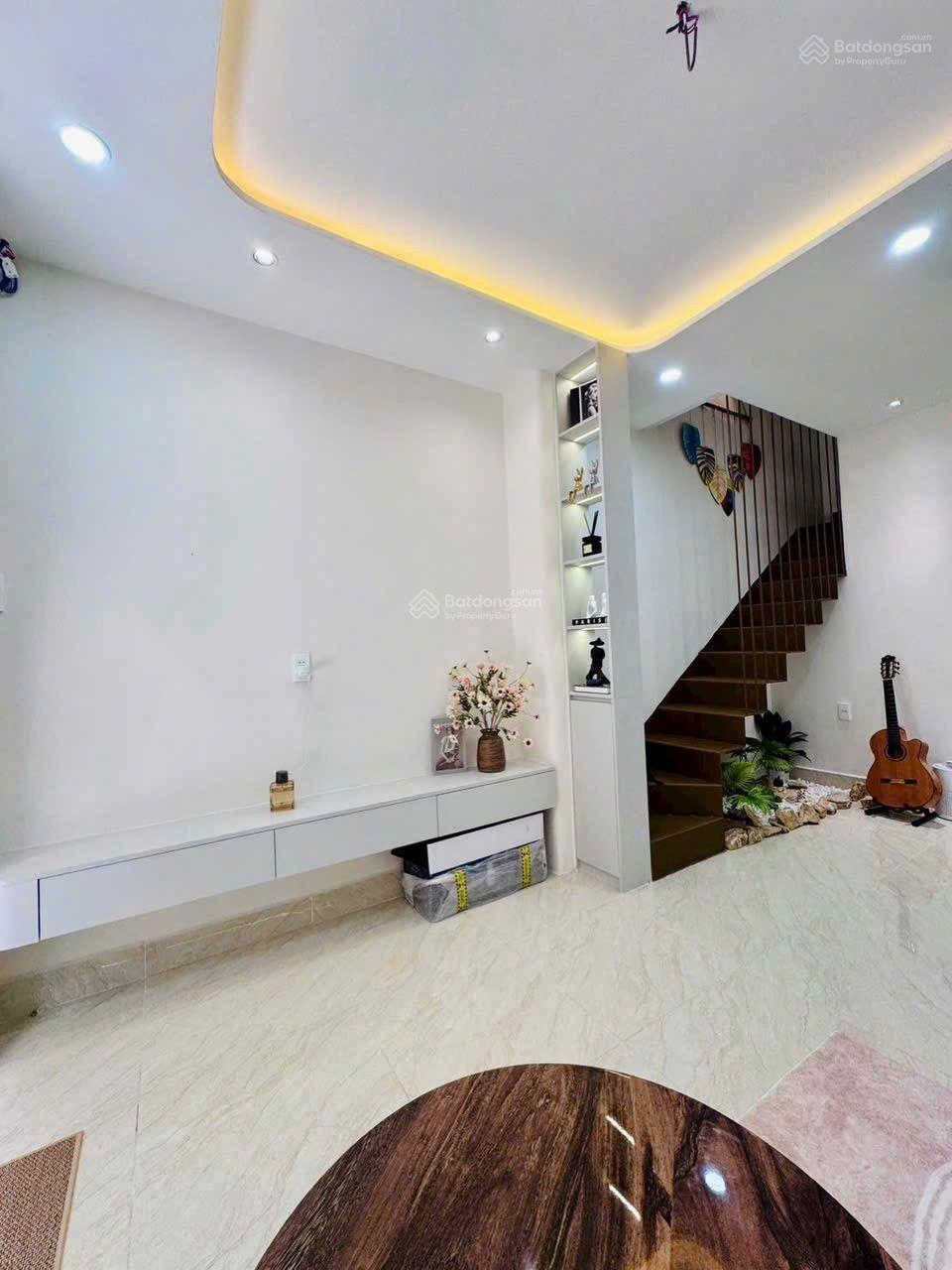 (5,25 Tỷ TL) Nhà 1 Sẹc, 2 Lầu Mới Đẹp, Nam Kỳ Khởi Nghĩa, hẻm rộng rãi..! (5,25 Tỷ TL) Nhà 1 Sẹc, 2 Lầu Mới Đẹp, Nam Kỳ Khởi Nghĩa, hẻm rộng rãi..!