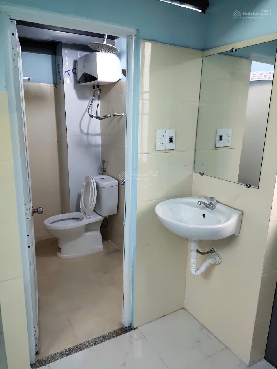 Chính chủ cần bán nhanh nhà mặt phố tại Hòa Phú 10, 6,9 tỷ, 85m2 sẵn dòng tiền cho thuê 20tr/ tháng Chính chủ cần bán nhanh nhà mặt phố tại Hòa Phú 10, 6,9 tỷ, 85m2 sẵn dòng tiền cho thuê 20tr/ tháng