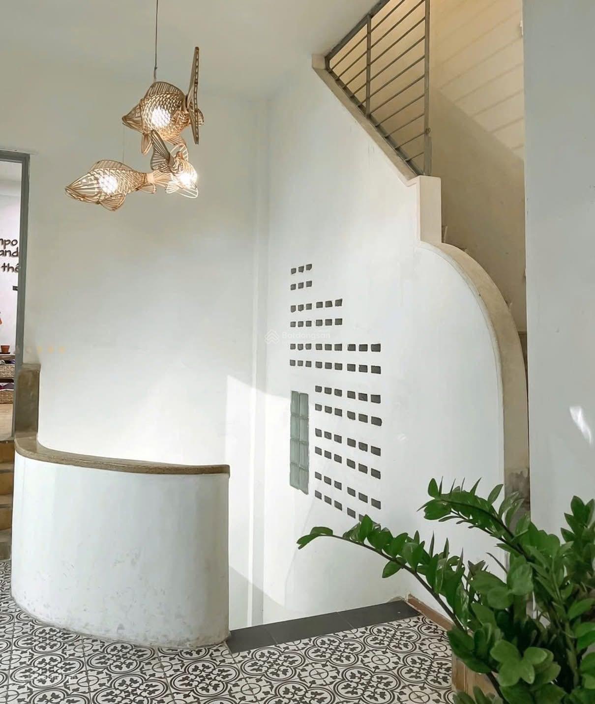 Chính chủ gửi cho thuê nhà hẻm xe hơi 221/9 Lê Văn Sỹ, Q3, 13.5x18m, trệt lửng 2 lầu, 0908 140 ***