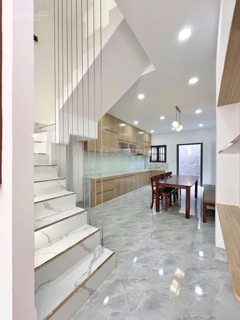 Q. Tân Phú, Nhà Mới Xây, 4Tầng Sân Thượng, 4x17m, Oto Vô Nhà, Ngay Chợ Tân Hương Q. Tân Phú, Nhà Mới Xây, 4Tầng Sân Thượng, 4x17m, Oto Vô Nhà, Ngay Chợ Tân Hương