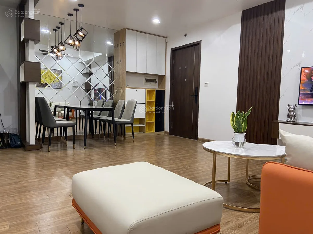 BÁN CĂN HỘ OSAKA  48 NGỌC HỒI, 56M2, 2PN, 2WC, TẦNG CAO WIEW THOÁNG, GÍA 4,5 TỶ ( full nội thất)