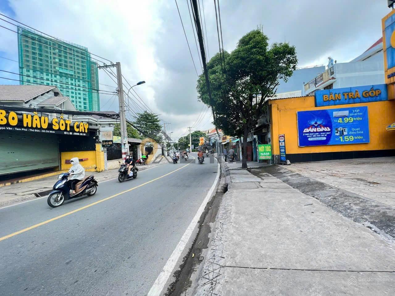 Mặt Tiền KD Lớn 477m2 ngang 12M, Đang cho thuê ổn định,Đường Tô Ngọc Vân. Đường rộng,có vỉa hè Mặt Tiền KD Lớn 477m2 ngang 12M, Đang cho thuê ổn định,Đường Tô Ngọc Vân. Đường rộng,có vỉa hè