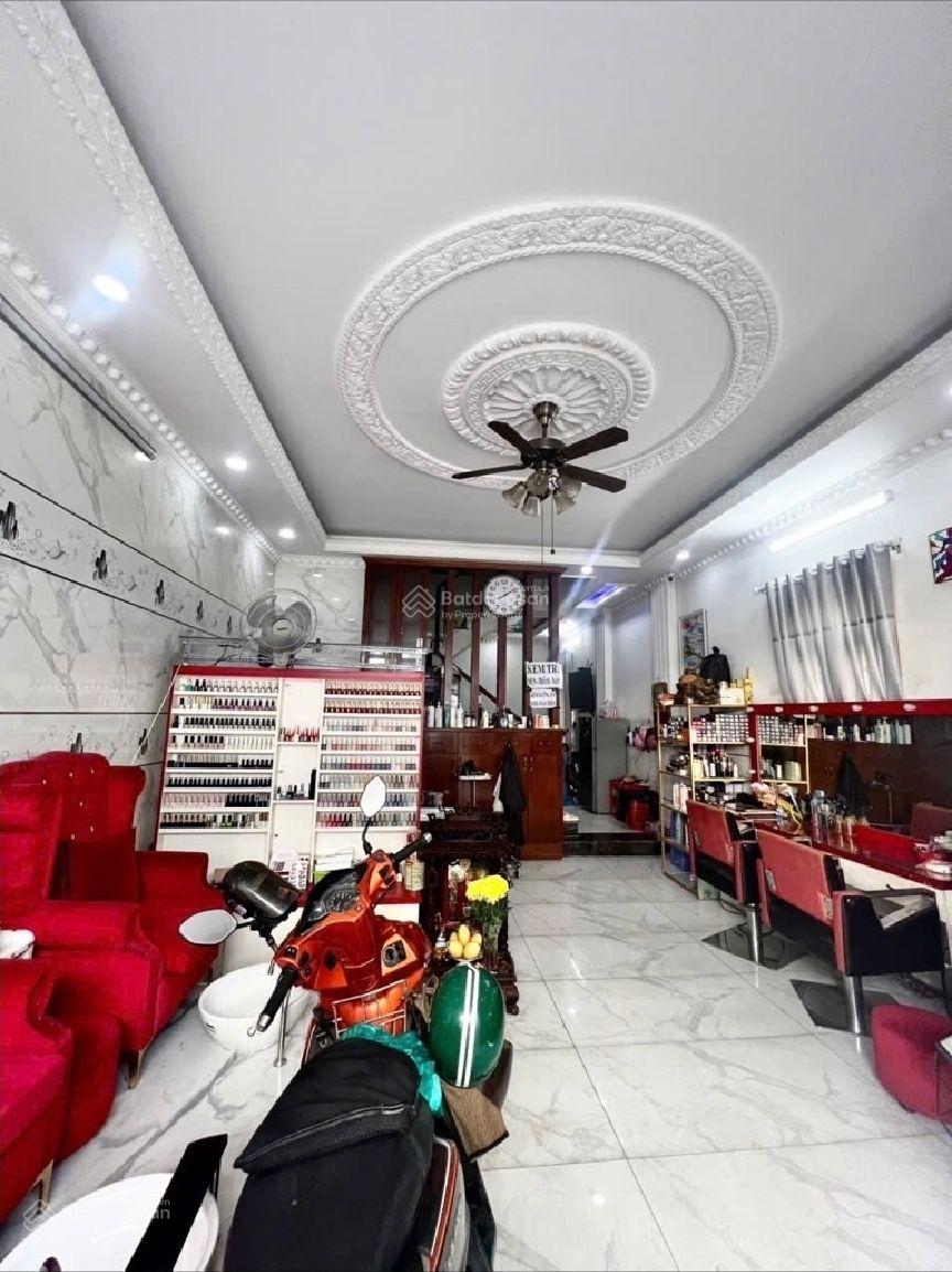 Mặt tiền KD 4 tầng 5.8x26m ngay Cây Gõ. Nhỉn 20 Tỉ