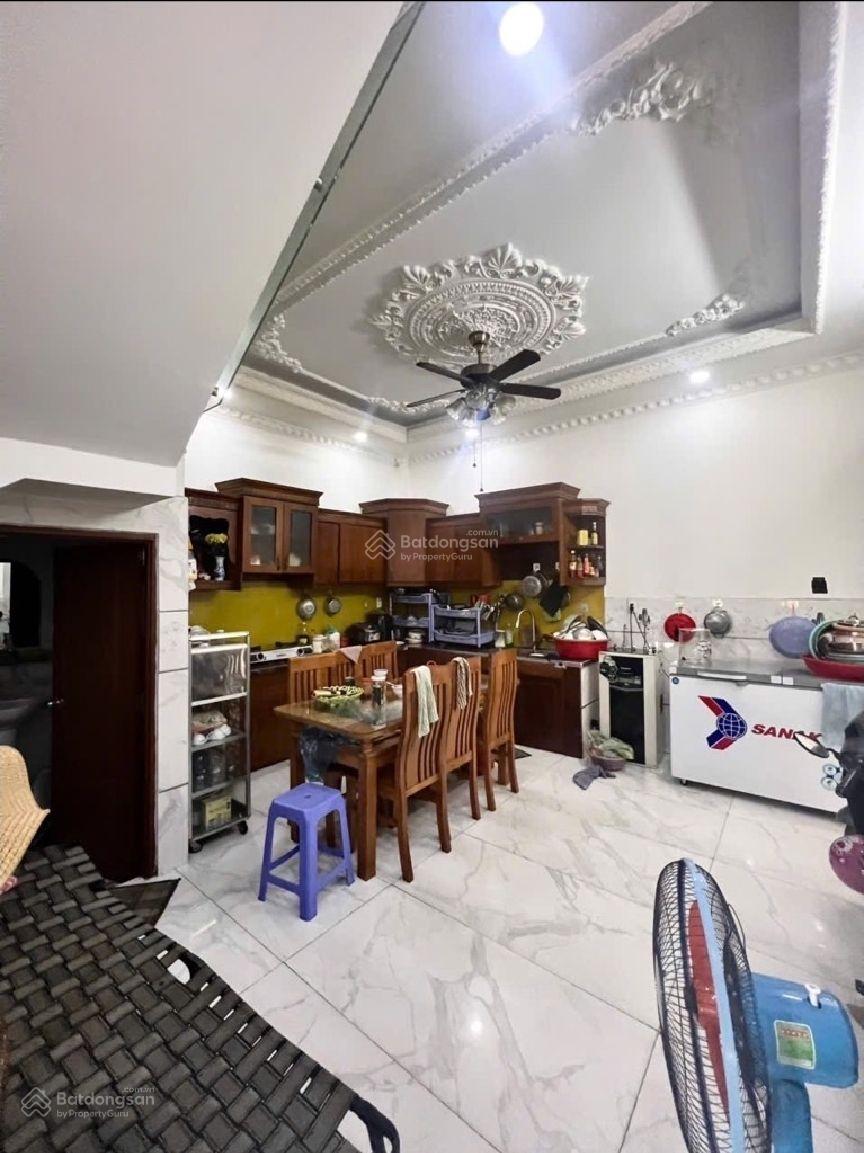 Mặt tiền KD 4 tầng 5.8x26m ngay Cây Gõ. Nhỉn 20 Tỉ