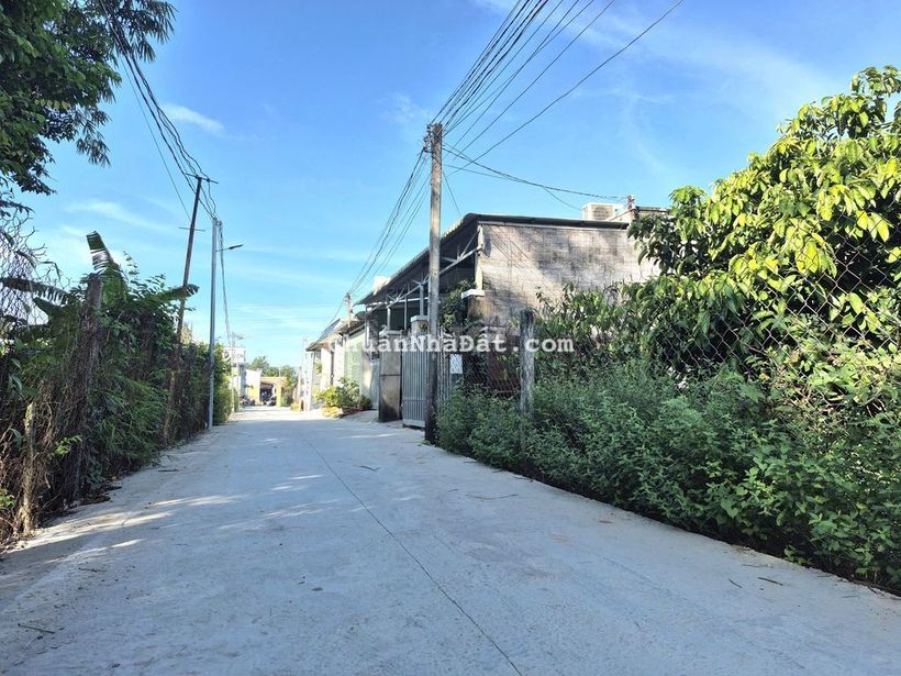 233m2 có thổ cư.  Gần cổng KCN Phước Đông. 1,35 tỷ