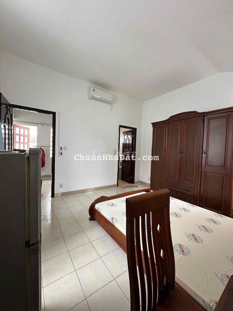 CHO THUÊ PHÒNG TRỌ SẴN NỘI THẤT CÓ CỬA SỔ VÀ BAN CÔNG THOÁNG MÁT 3TR