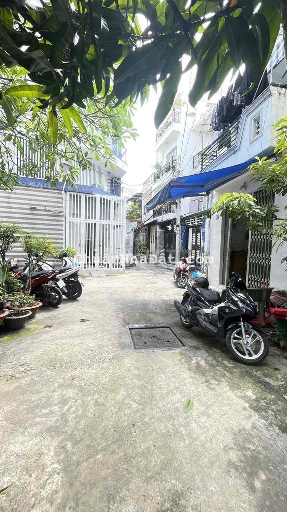 Bán nhà chính chủ hẻm xe hơi Âu Dương Lân Quận 8, 71m2, 2 tầng, 5P