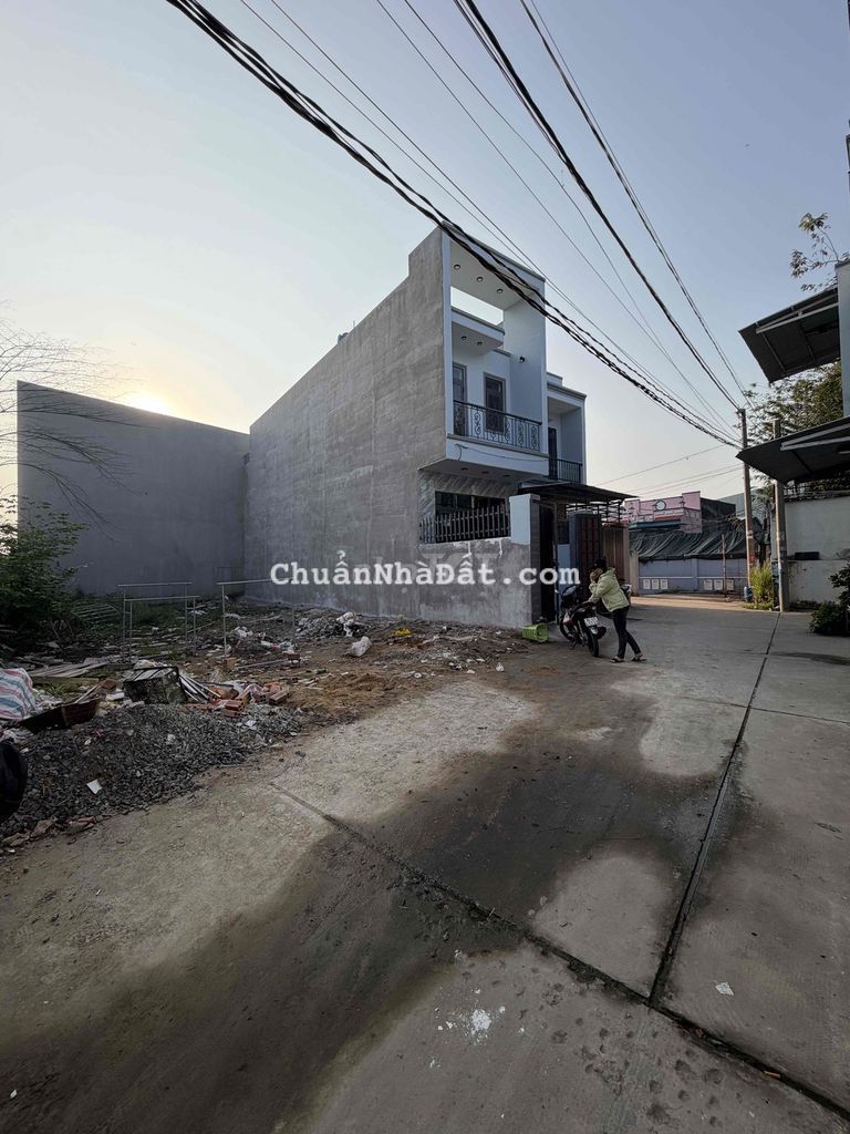 96,3m2 đất thổ cư gần khu đô thị năm sao 2 -phước lý giáp Bình Chánh