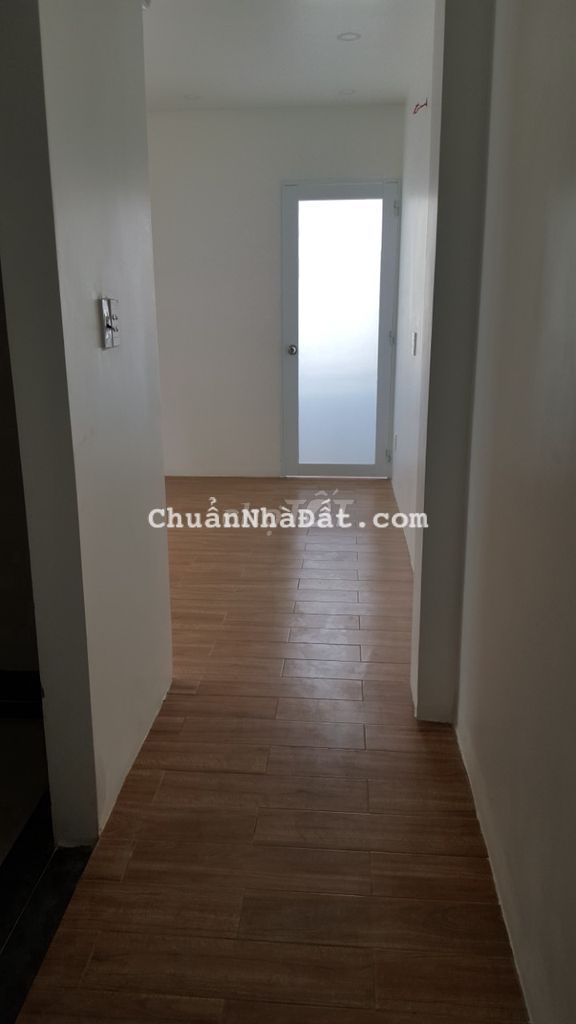 CHO THUÊ PHÒNG DT3x9M -KHÁNH HỘI-Q4. GIỜ GIẤC TỰ DO -GÍA THUÊ 3.6TR/T