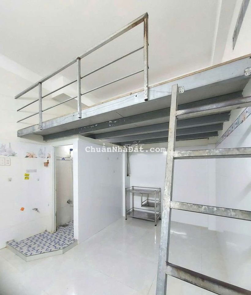 CHO THUÊ PHÒNG CÓ MÁY LẠNH Q11 SÁT BÊN ĐẦM SEN