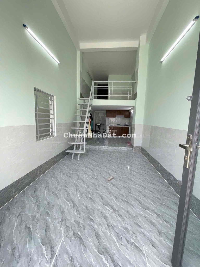 Nhà trệt lửng mới 100% đường 3/2