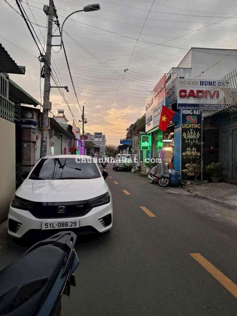 BÁN NHÀ 2 TẦNG  70M² _ MT KINH DOANH - ĐƯỜNG 138 –TÂN PHÚ NHỈNH 8TY 
.