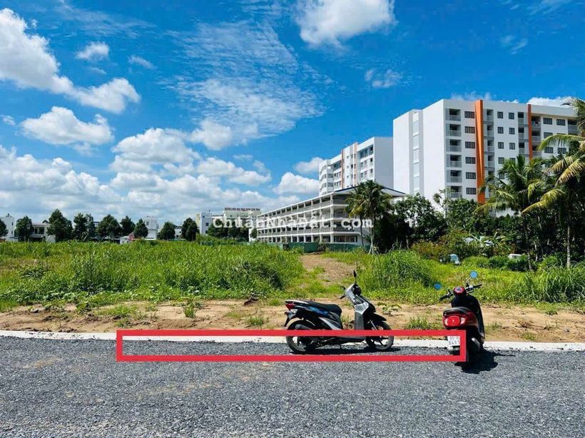 CHO THUÊ ĐẤT: 
NỀN BIỆT THỰ 300m2 
- CẠNH CẦU TRẦN HOÀNG NA -KDC HL 5c