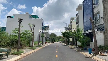 Bán lỗ lô đất The Seasons ngay Lotte giá 4.850 tỷ. DT 5x23. Sổ sẵn