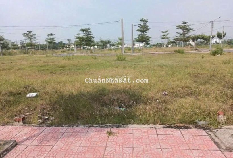 Đất thật giá thật + thổ cư 100% hơn 100m2 ngay Gò Công giáp Long An