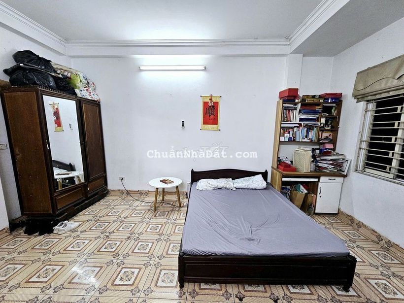 Phòng trọ 30m2, tầng 2 Phố Mễ Trì Hạ