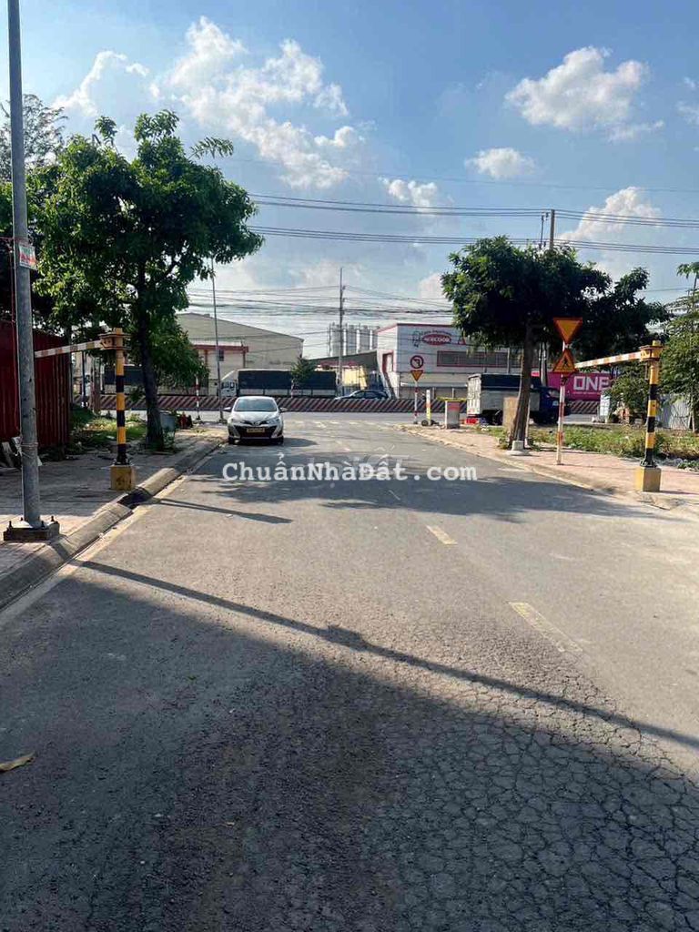 Siêu phẩn lo góc Lê Phong 1 P/an phú TP HCM