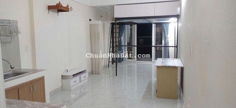 Chính chủ Cho thuê chung cư hoà khánh phòng mới sơn sửa sạch sẽ.