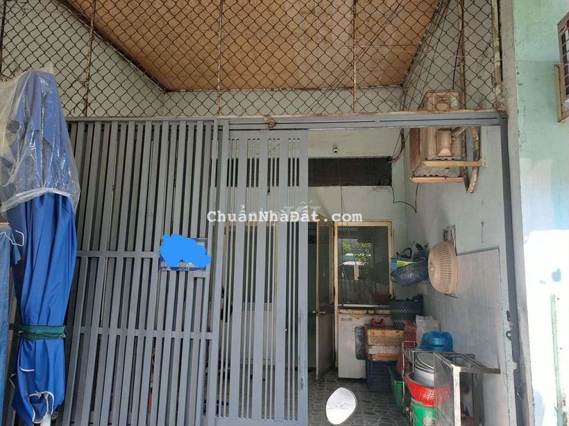 Cần bán nhà về quê