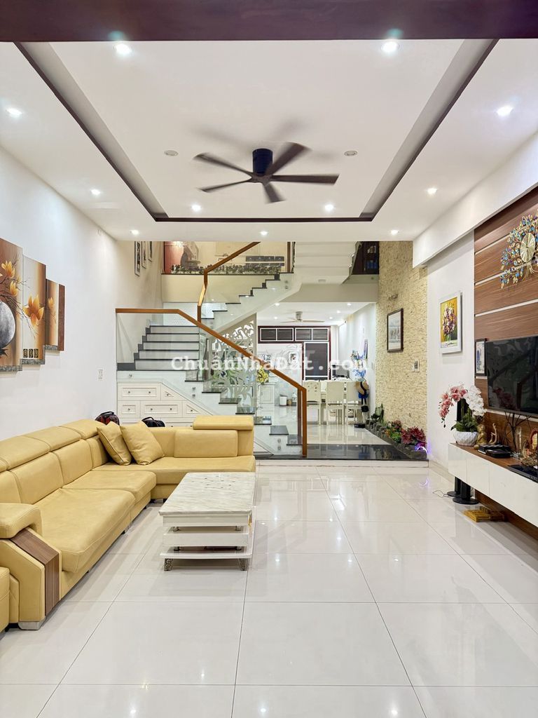 CHÍNH CHỦ CẦN BÁN NHÀ 3 TẦNG ĐƯỜNG LÊ KIM LĂNG VỈA HÈ 10M