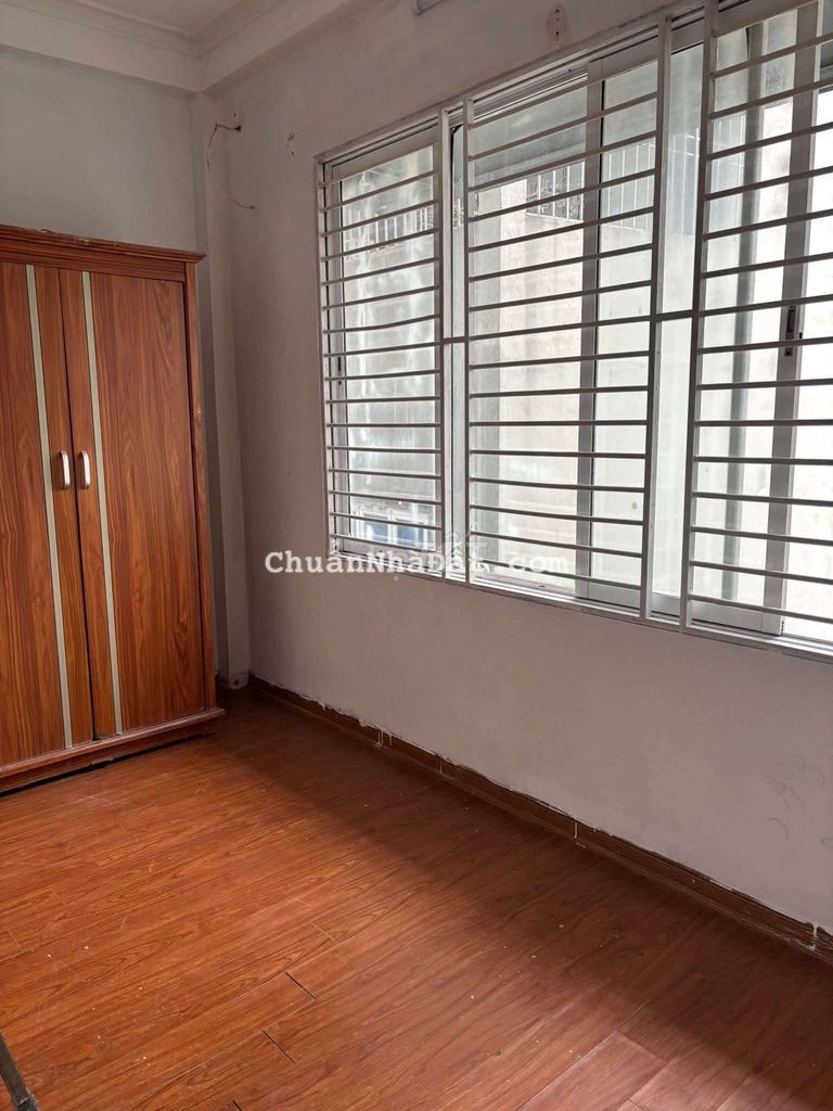 Cho Thuê nhà Mới Nguyên Căn tại 298 Ngọc Hồi