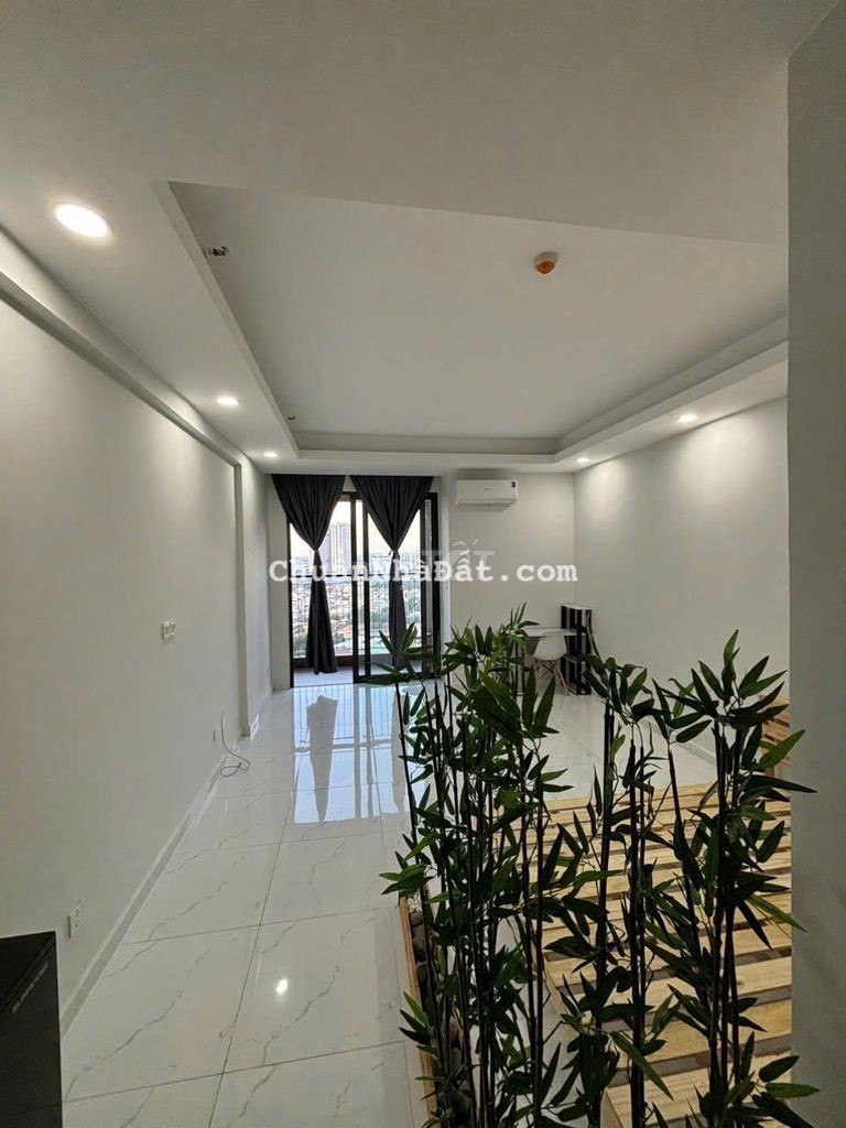 Cho thuê STUDIO tại OPAL SKYLINE có sẵn rèm giá chỉ 4TR Cọc 1